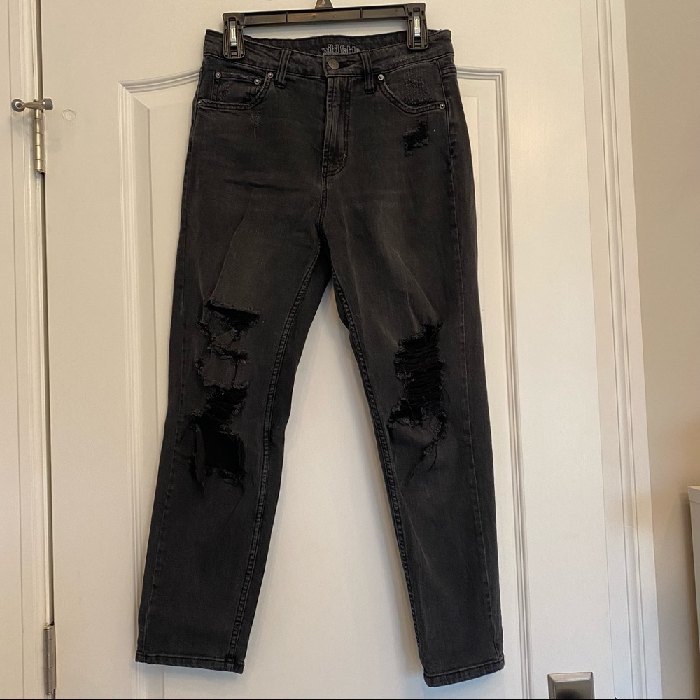 Black boyfriend jeans